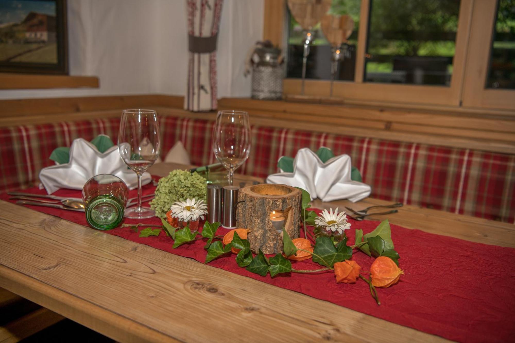 Gourmet-Hotel Gruenwald レオガング エクステリア 写真