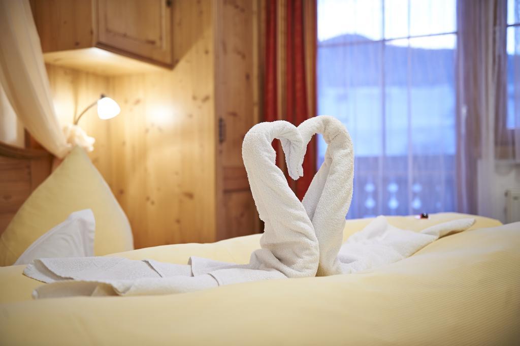 Gourmet-Hotel Gruenwald レオガング エクステリア 写真