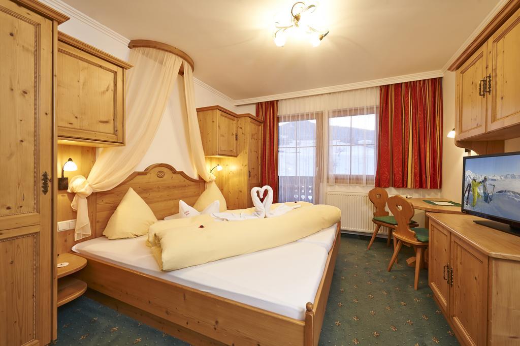 Gourmet-Hotel Gruenwald レオガング エクステリア 写真