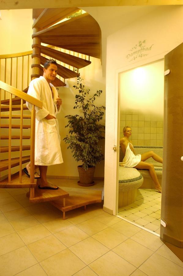 Gourmet-Hotel Gruenwald レオガング エクステリア 写真